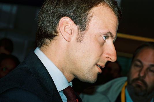 4808254_7_2bcf_emmanuel-macron-a-paris-le-15-octobre_9d17c0381eb00a4812dc39893e7d8f1a