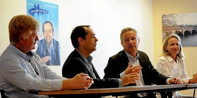 robert-menard-a-recu-l-ancien-candidat-a-la-presidentielle_670524_667x333